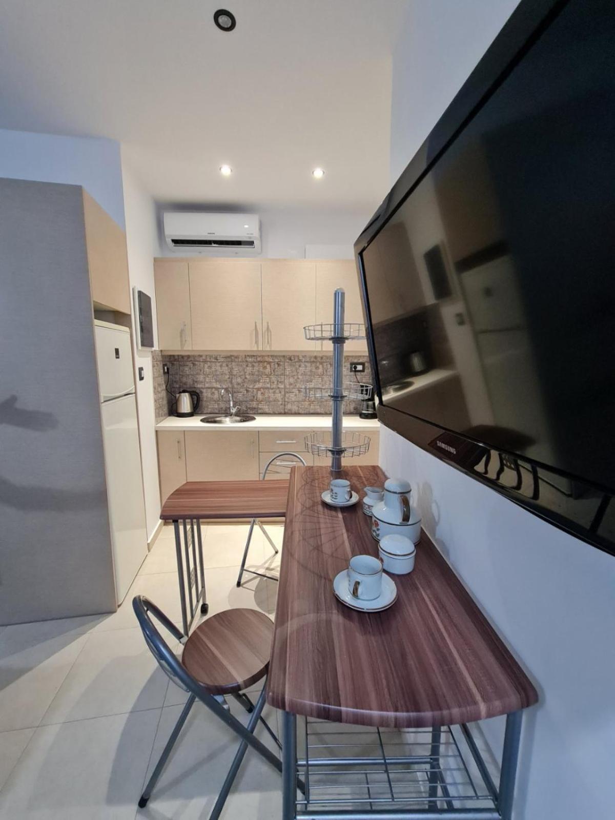 Ειδικη Προσφορα Apartment Patras Ngoại thất bức ảnh